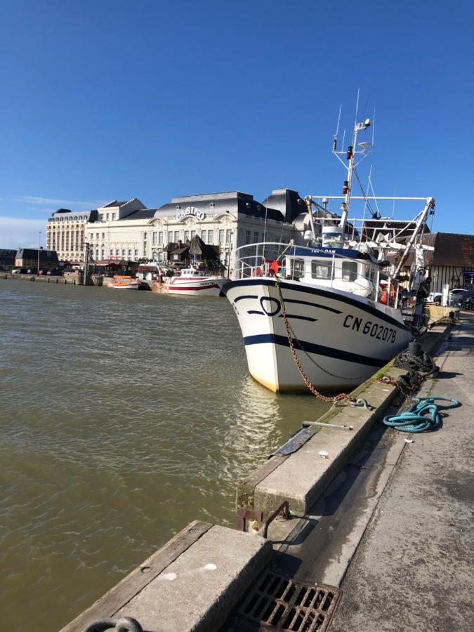 Son Des Mouettes Plage Trouville-sur-Mer Bagian luar foto